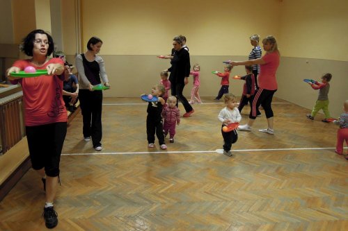 Hravé cvičení pro děti a rodiče - 7.11.2013